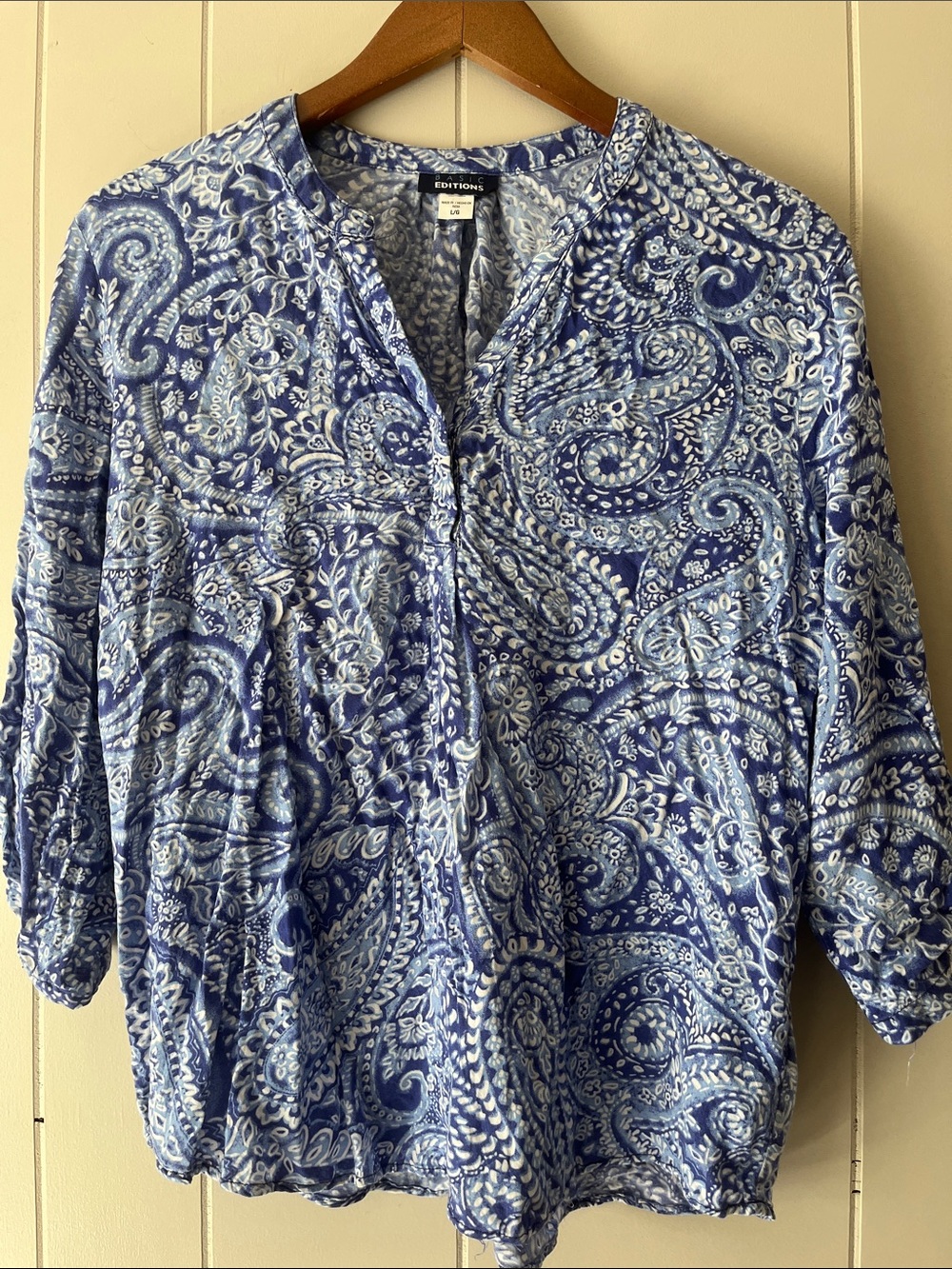 Blue Paisley Split-Neck Women's Top